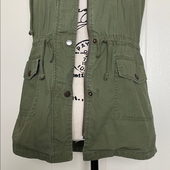 Mudd Olive Green Hooded Utility Vest - Picture 3 of 7